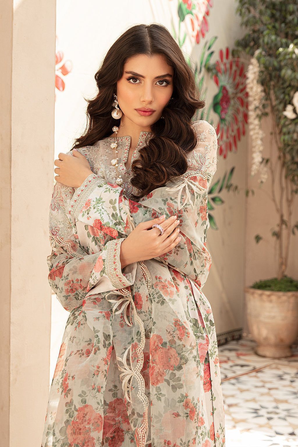 3 Pc EMBROIDERED DIGITAL SWIS LAWN Suit
